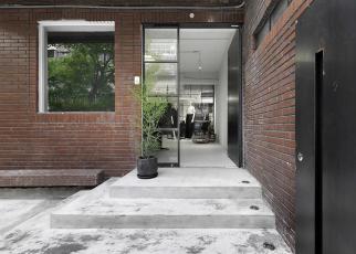 辦公室裝修:少的更少、多的更多，Dleet極致簡約的黑白設(shè)計