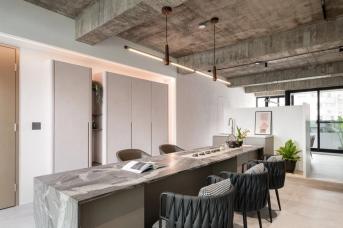 礦物涂料和沐薰漆入設(shè)計，綠裝修把老宅改造成現(xiàn)代風辦公室 